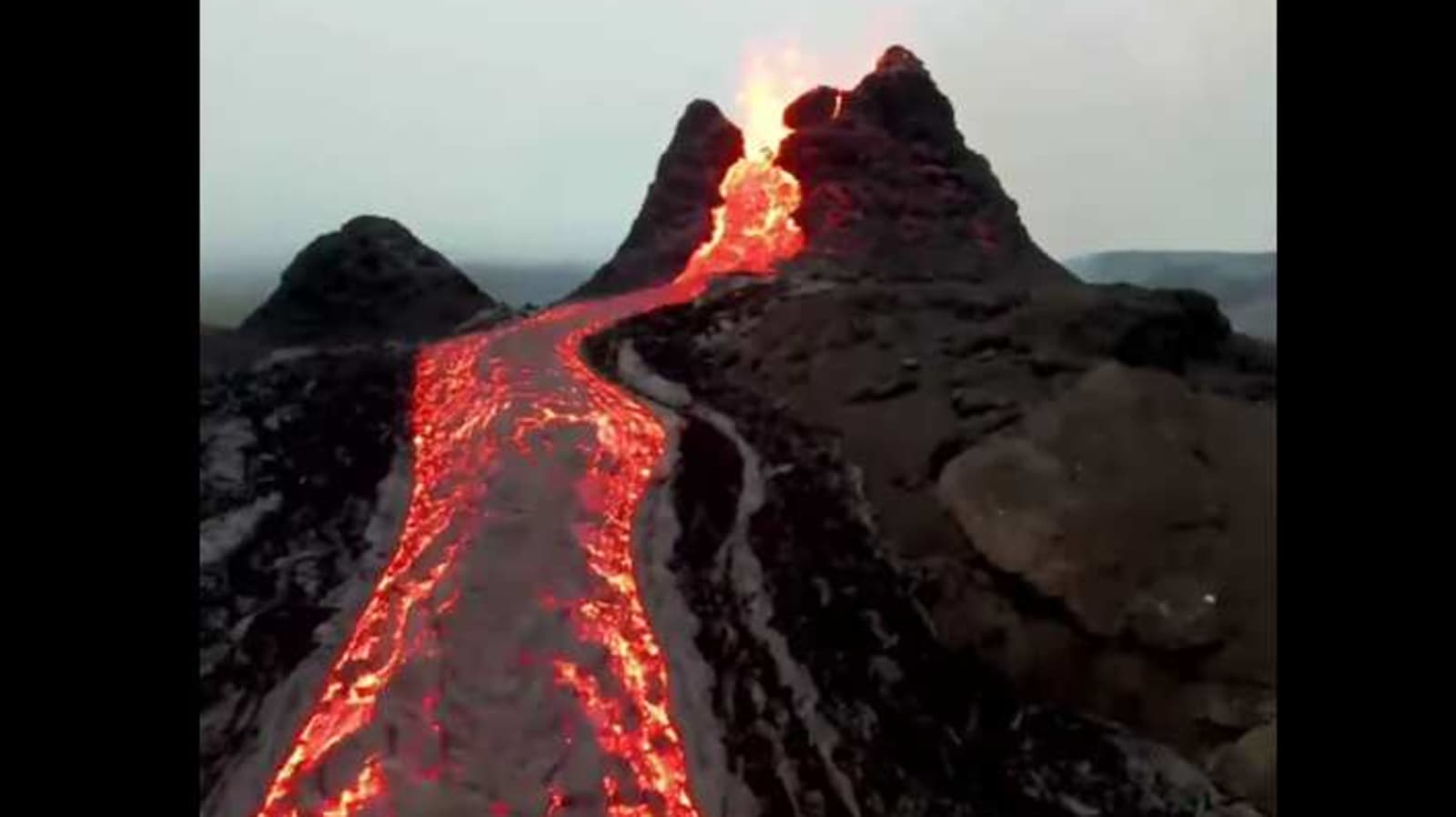 Melihat Indonesia Dari Ketinggian: Eksplorasi Gunung Berapi Dengan Teknologi Drone